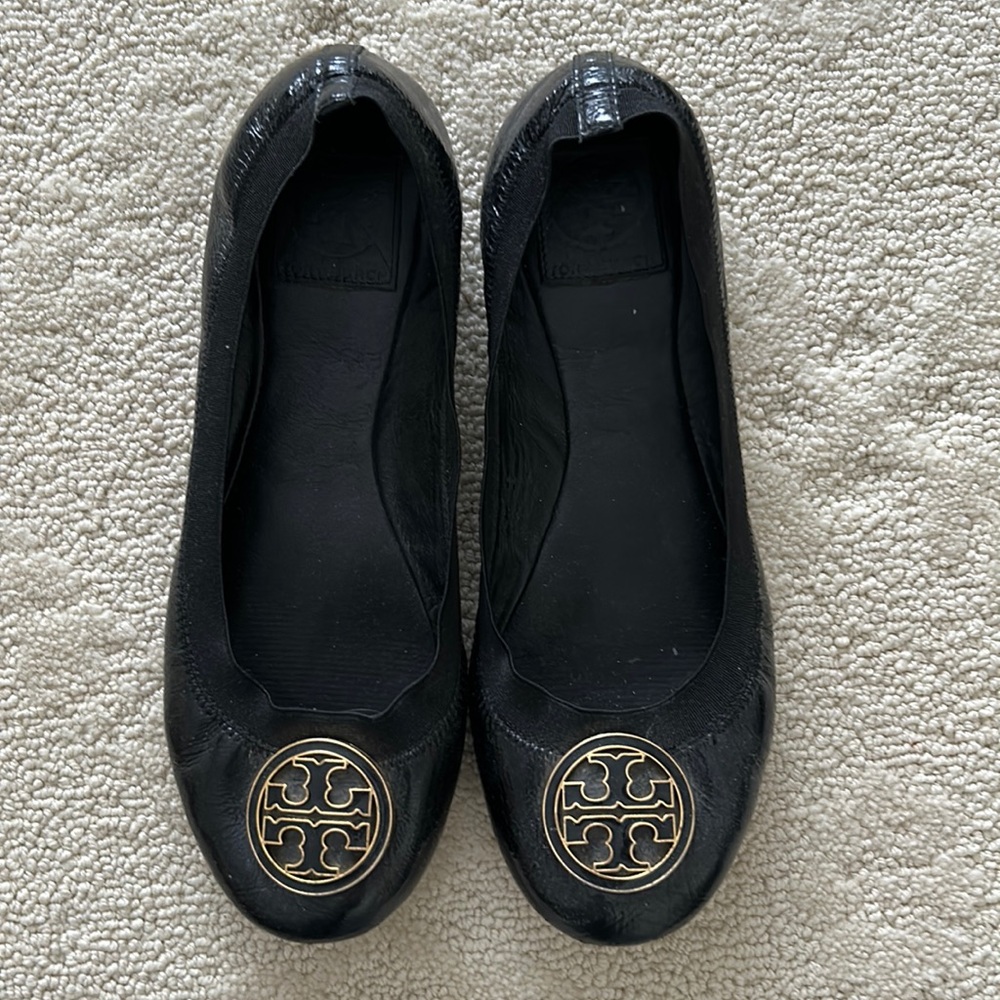 Tory Burch “Caroline” flat size 9
